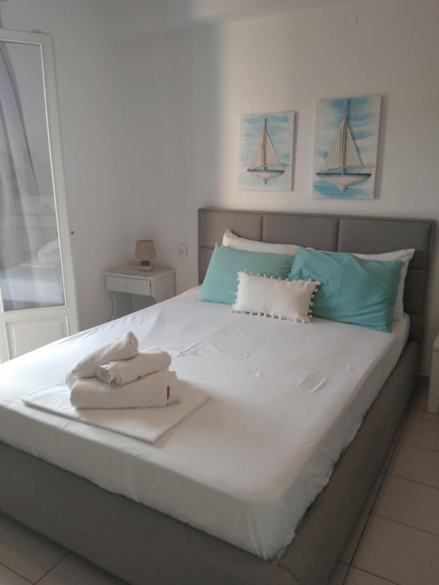 Anastasia Studios & Apartments Panormos  Bilik gambar